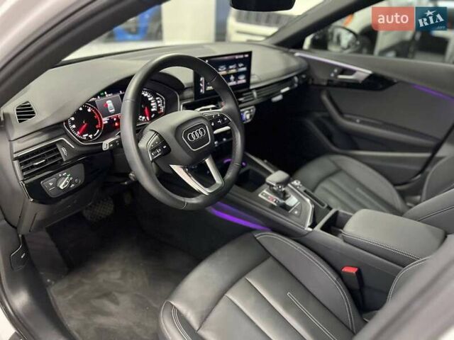 Белый Ауди А4, объемом двигателя 2 л и пробегом 18 тыс. км за 35500 $, фото 22 на Automoto.ua