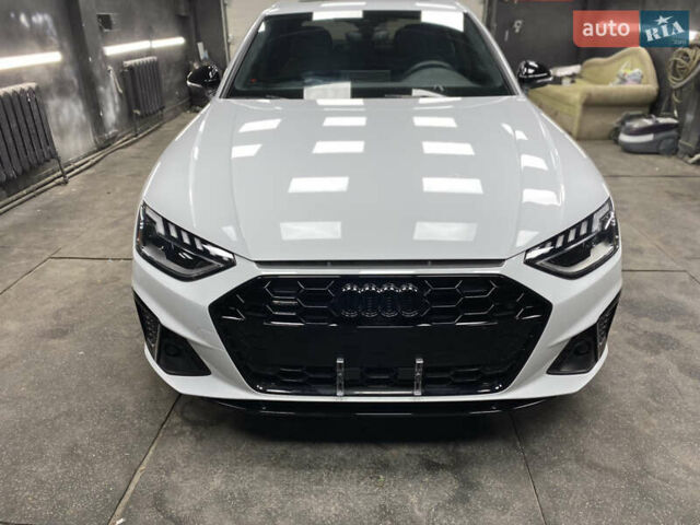 Белый Ауди А4, объемом двигателя 1.98 л и пробегом 16 тыс. км за 37900 $, фото 5 на Automoto.ua