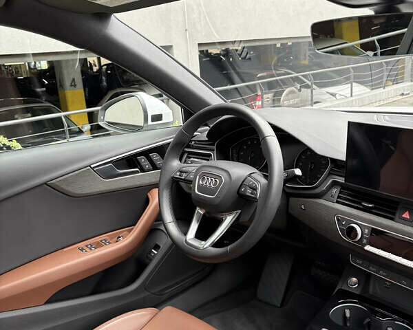 Белый Ауди А4, объемом двигателя 1.98 л и пробегом 9 тыс. км за 36500 $, фото 11 на Automoto.ua