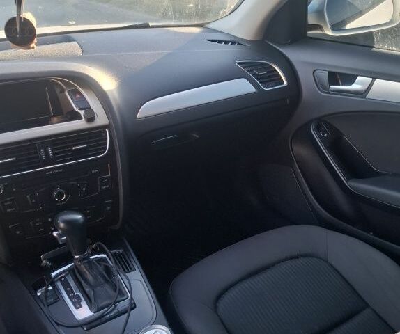 Білий Ауді А4, об'ємом двигуна 1.8 л та пробігом 282 тис. км за 6700 $, фото 2 на Automoto.ua