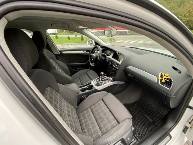 Ауді А4 2009 у Хмельницькому на Automoto.ua Білий Ауді А4, об'ємом двигуна 1.8 л та пробігом 389 тис. км за 8799 $, фото 15 на Automoto.ua