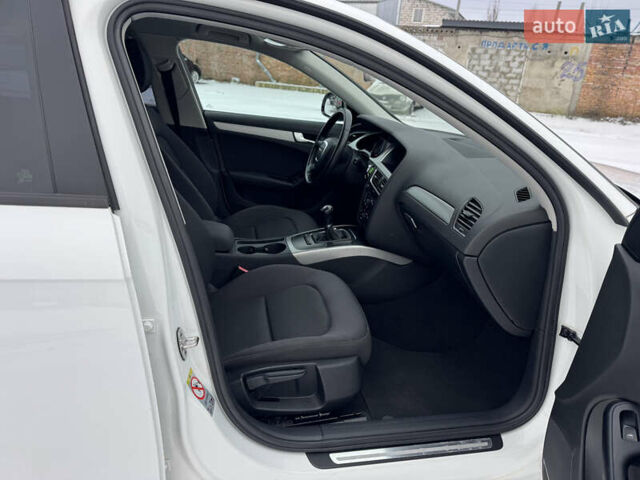 Белый Ауди А4, объемом двигателя 1.8 л и пробегом 217 тыс. км за 9450 $, фото 51 на Automoto.ua