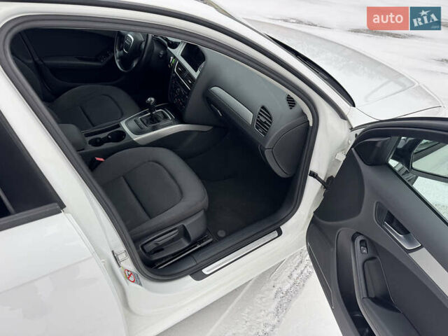 Белый Ауди А4, объемом двигателя 1.8 л и пробегом 217 тыс. км за 9450 $, фото 54 на Automoto.ua