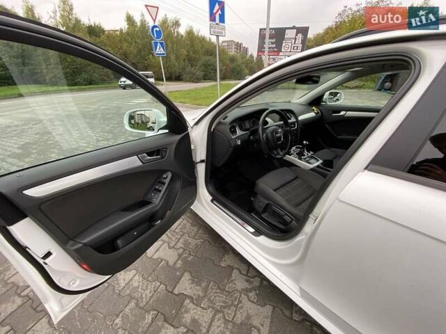 Ауди А4 2009 в Хмельницком на Automoto.ua Белый Ауди А4, объемом двигателя 1.8 л и пробегом 389 тыс. км за 8799 $, фото 12 на Automoto.ua