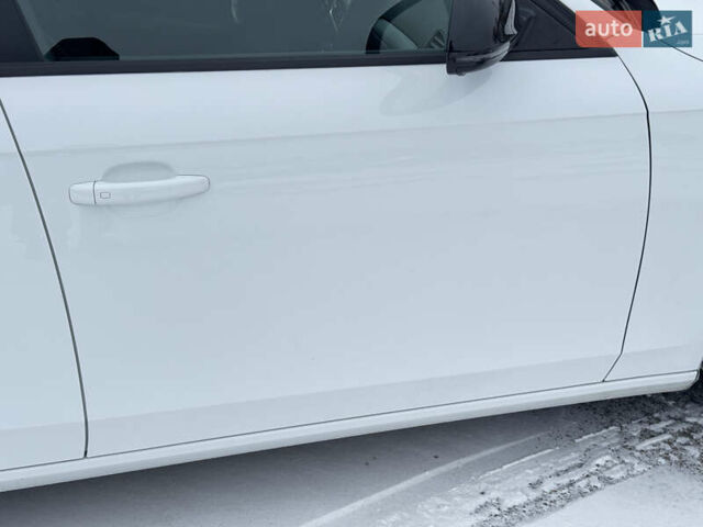 Белый Ауди А4, объемом двигателя 1.8 л и пробегом 217 тыс. км за 9450 $, фото 12 на Automoto.ua