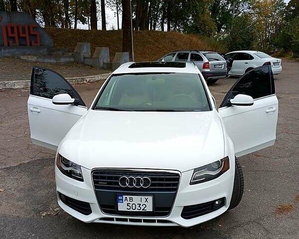 Білий Ауді А4, об'ємом двигуна 2 л та пробігом 268 тис. км за 12000 $, фото 4 на Automoto.ua