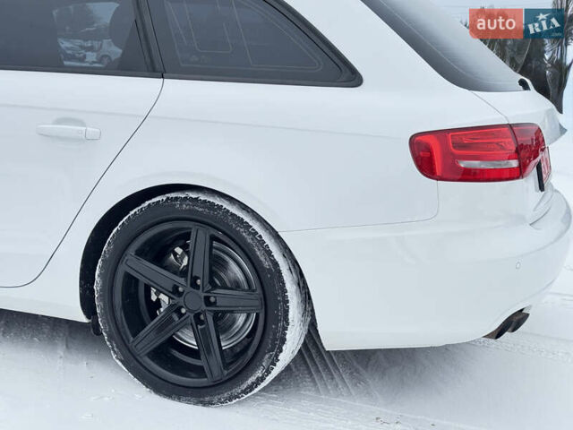 Белый Ауди А4, объемом двигателя 1.8 л и пробегом 217 тыс. км за 9450 $, фото 6 на Automoto.ua