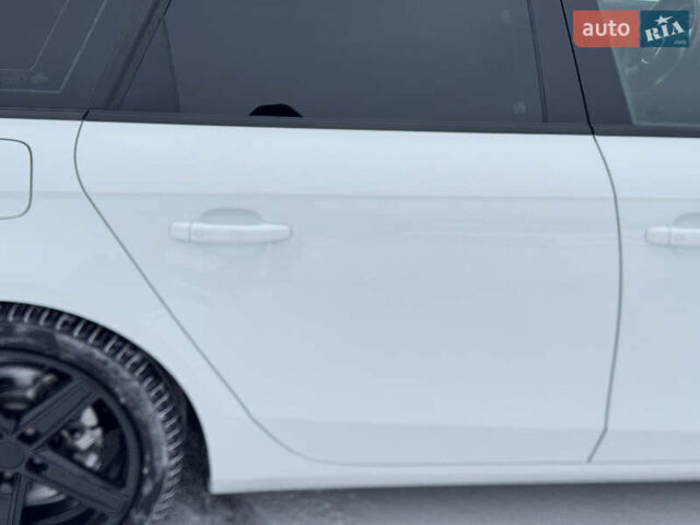 Белый Ауди А4, объемом двигателя 1.8 л и пробегом 217 тыс. км за 9450 $, фото 13 на Automoto.ua