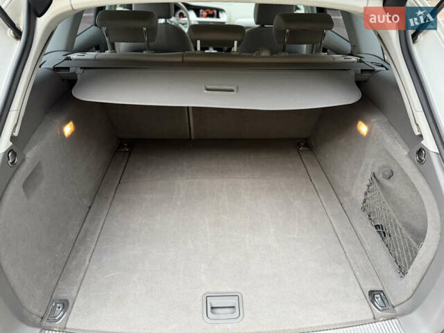 Белый Ауди А4, объемом двигателя 1.8 л и пробегом 202 тыс. км за 8500 $, фото 8 на Automoto.ua