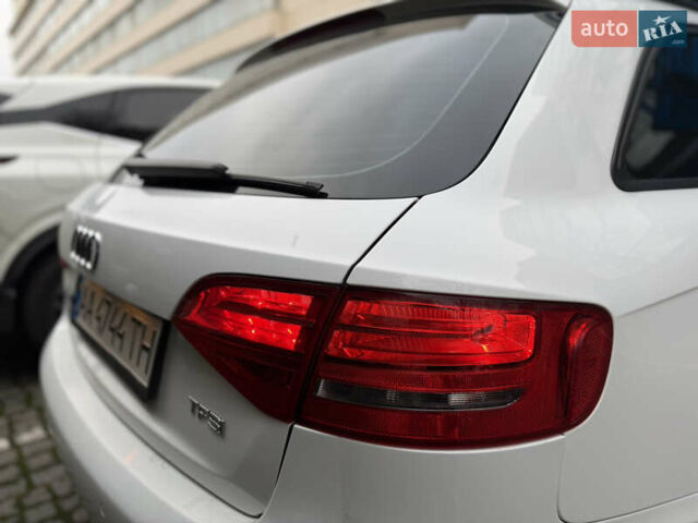 Белый Ауди А4, объемом двигателя 1.8 л и пробегом 202 тыс. км за 8500 $, фото 5 на Automoto.ua