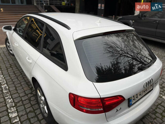 Белый Ауди А4, объемом двигателя 1.8 л и пробегом 202 тыс. км за 8500 $, фото 7 на Automoto.ua