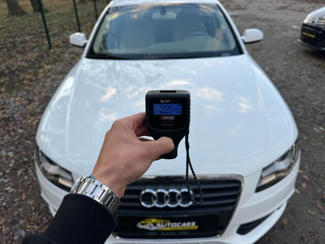 Білий Ауді А4, об'ємом двигуна 2 л та пробігом 86 тис. км за 10500 $, фото 35 на Automoto.ua