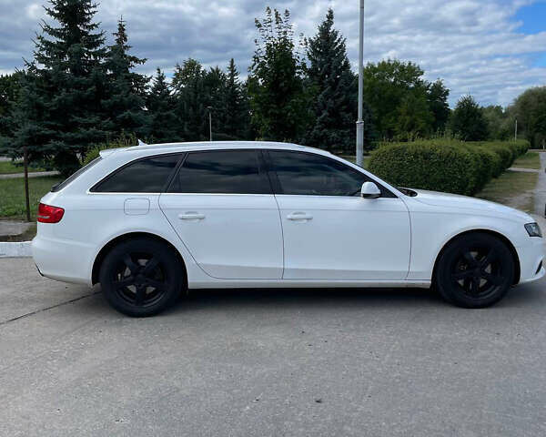 Белый Ауди А4, объемом двигателя 2.7 л и пробегом 288 тыс. км за 9800 $, фото 5 на Automoto.ua