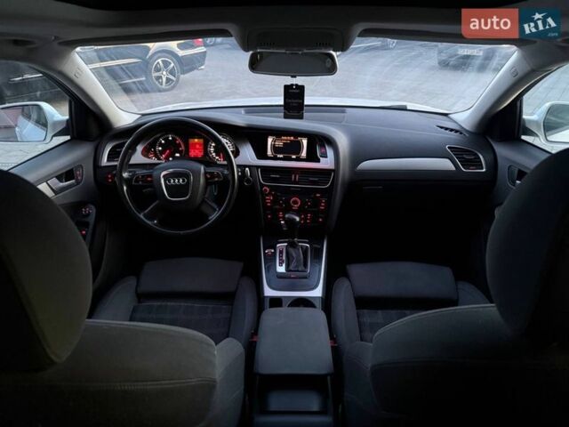 Белый Ауди А4, объемом двигателя 2 л и пробегом 363 тыс. км за 8550 $, фото 24 на Automoto.ua