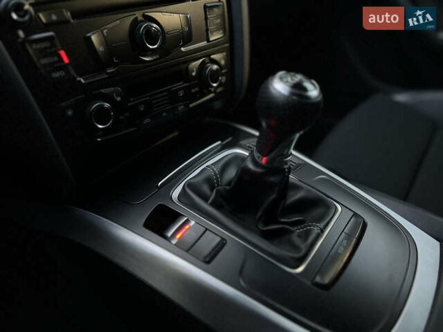 Белый Ауди А4, объемом двигателя 1.8 л и пробегом 227 тыс. км за 9300 $, фото 47 на Automoto.ua