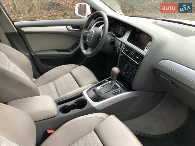 Белый Ауди А4, объемом двигателя 2 л и пробегом 210 тыс. км за 9500 $, фото 12 на Automoto.ua