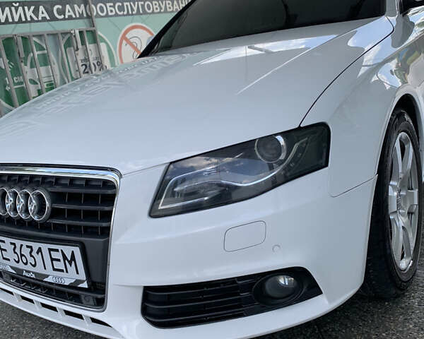 Ауді А4 2011 у Чернівцях на Automoto.ua Білий Ауді А4, об'ємом двигуна 2.01 л та пробігом 399 тис. км за 11000 $, фото 19 на Automoto.ua
