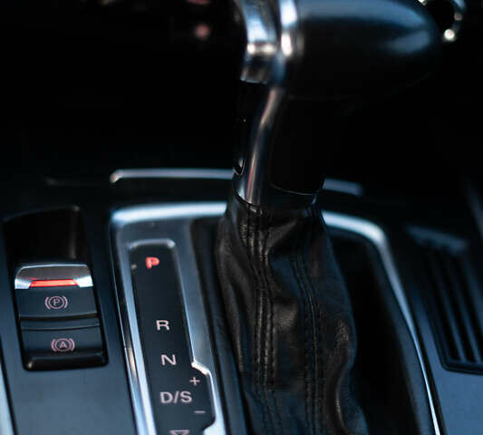 Белый Ауди А4, объемом двигателя 2 л и пробегом 293 тыс. км за 11600 $, фото 8 на Automoto.ua