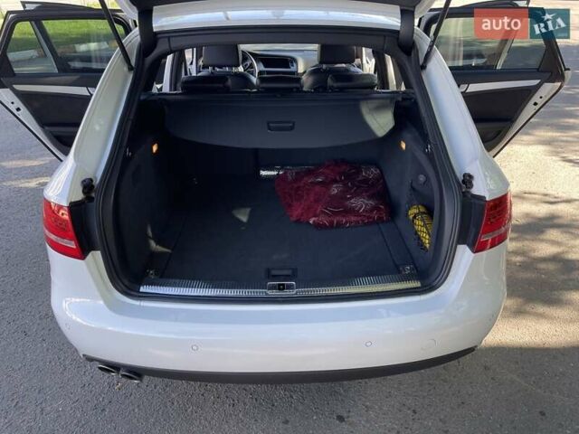 Белый Ауди А4, объемом двигателя 1.97 л и пробегом 287 тыс. км за 10900 $, фото 21 на Automoto.ua