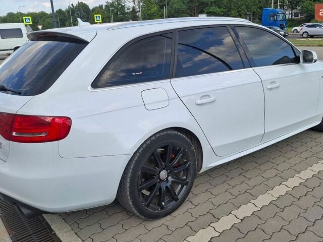 Білий Ауді А4, об'ємом двигуна 2 л та пробігом 246 тис. км за 9000 $, фото 29 на Automoto.ua