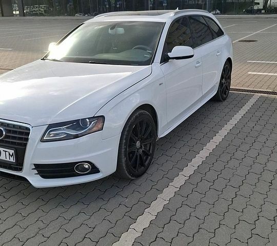 Білий Ауді А4, об'ємом двигуна 2 л та пробігом 246 тис. км за 9000 $, фото 19 на Automoto.ua