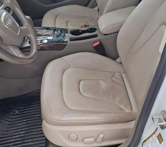 Білий Ауді А4, об'ємом двигуна 2 л та пробігом 246 тис. км за 9000 $, фото 38 на Automoto.ua