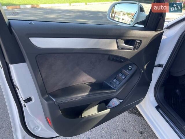 Белый Ауди А4, объемом двигателя 1.97 л и пробегом 287 тыс. км за 10900 $, фото 17 на Automoto.ua