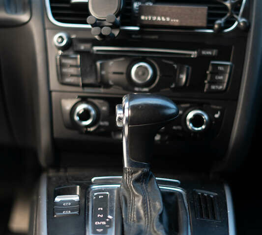 Белый Ауди А4, объемом двигателя 2 л и пробегом 293 тыс. км за 11600 $, фото 9 на Automoto.ua