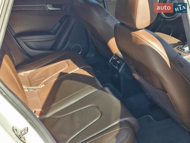 Білий Ауді А4, об'ємом двигуна 1.98 л та пробігом 141 тис. км за 14900 $, фото 25 на Automoto.ua