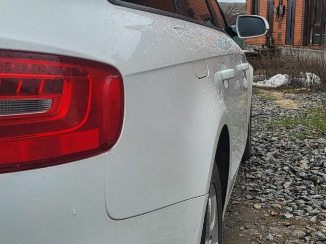 Білий Ауді А4, об'ємом двигуна 2 л та пробігом 241 тис. км за 10000 $, фото 3 на Automoto.ua