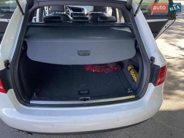 Белый Ауди А4, объемом двигателя 1.97 л и пробегом 287 тыс. км за 10900 $, фото 20 на Automoto.ua