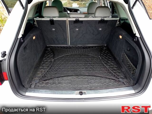 Ауді А4 2012 у Дніпро (Дніпропетровську) на Automoto.ua Білий Ауді А4, об'ємом двигуна 2 л та пробігом 280 тис. км за 15000 $, фото 8 на Automoto.ua