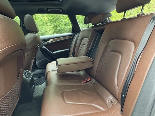 Білий Ауді А4, об'ємом двигуна 2 л та пробігом 170 тис. км за 14500 $, фото 11 на Automoto.ua