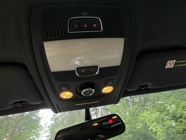 Білий Ауді А4, об'ємом двигуна 2 л та пробігом 170 тис. км за 14500 $, фото 20 на Automoto.ua