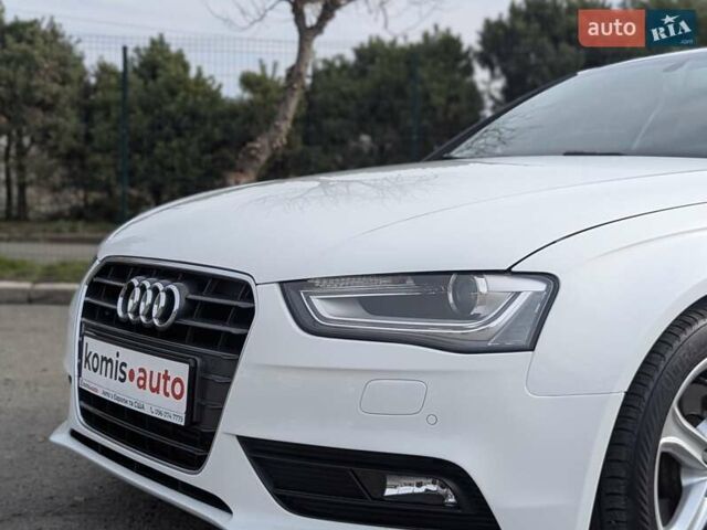 Белый Ауди А4, объемом двигателя 2 л и пробегом 266 тыс. км за 10999 $, фото 9 на Automoto.ua