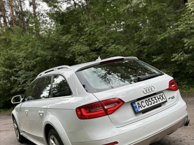 Білий Ауді А4, об'ємом двигуна 2 л та пробігом 170 тис. км за 14500 $, фото 7 на Automoto.ua