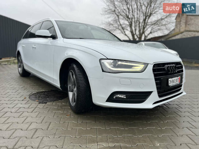 Белый Ауди А4, объемом двигателя 2 л и пробегом 255 тыс. км за 13600 $, фото 10 на Automoto.ua