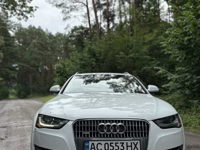Білий Ауді А4, об'ємом двигуна 2 л та пробігом 170 тис. км за 14500 $, фото 4 на Automoto.ua