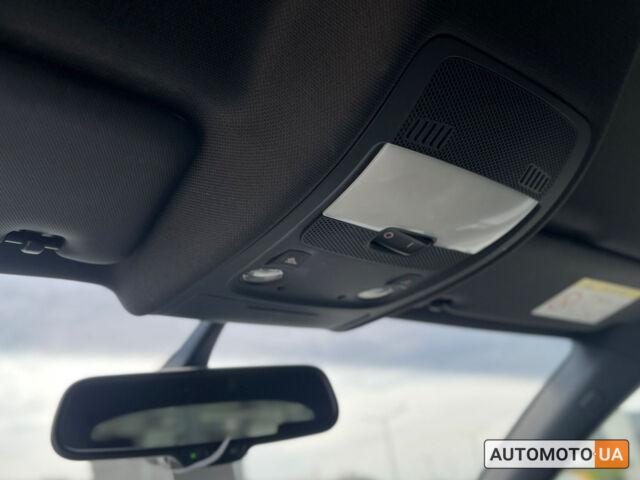 Белый Ауди А4, объемом двигателя 2 л и пробегом 247 тыс. км за 15600 $, фото 22 на Automoto.ua