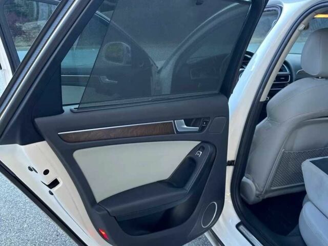 Білий Ауді А4, об'ємом двигуна 2 л та пробігом 64 тис. км за 3200 $, фото 9 на Automoto.ua