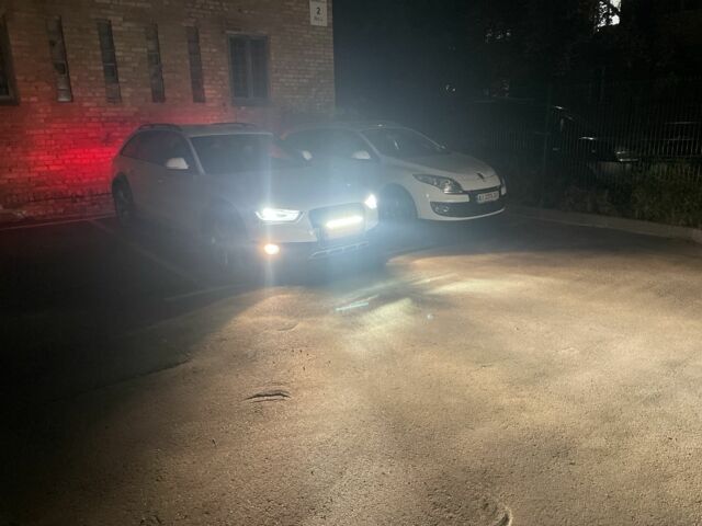 Белый Ауди А4, объемом двигателя 2 л и пробегом 189 тыс. км за 17800 $, фото 16 на Automoto.ua