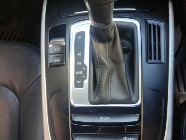 Белый Ауди А4, объемом двигателя 2 л и пробегом 189 тыс. км за 17800 $, фото 12 на Automoto.ua