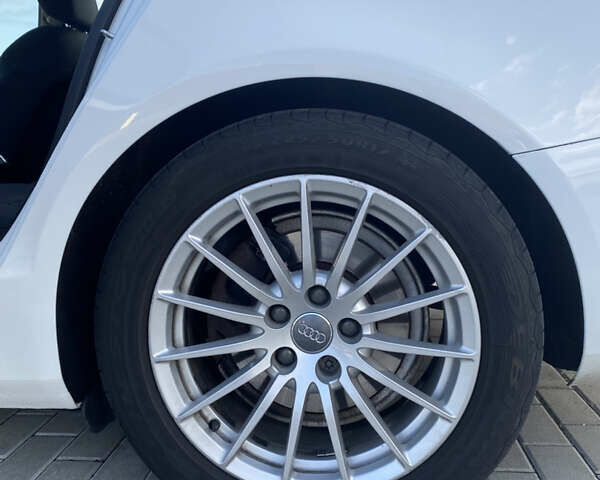 Білий Ауді А4, об'ємом двигуна 1.97 л та пробігом 299 тис. км за 12900 $, фото 21 на Automoto.ua