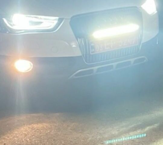 Белый Ауди А4, объемом двигателя 2 л и пробегом 189 тыс. км за 17800 $, фото 17 на Automoto.ua