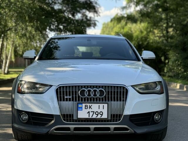 Белый Ауди А4, объемом двигателя 2 л и пробегом 150 тыс. км за 14500 $, фото 1 на Automoto.ua