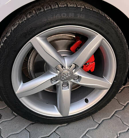 Білий Ауді А4, об'ємом двигуна 1.97 л та пробігом 197 тис. км за 16800 $, фото 16 на Automoto.ua