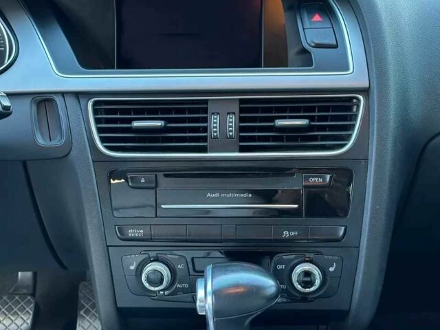 Білий Ауді А4, об'ємом двигуна 2 л та пробігом 64 тис. км за 3200 $, фото 18 на Automoto.ua