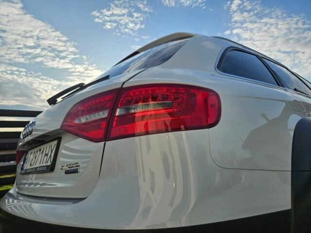 Белый Ауди А4, объемом двигателя 2 л и пробегом 164 тыс. км за 13900 $, фото 1 на Automoto.ua