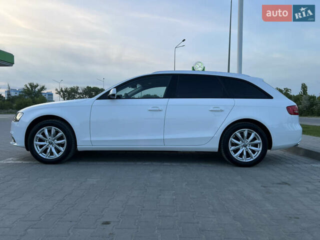 Белый Ауди А4, объемом двигателя 2 л и пробегом 230 тыс. км за 15000 $, фото 9 на Automoto.ua