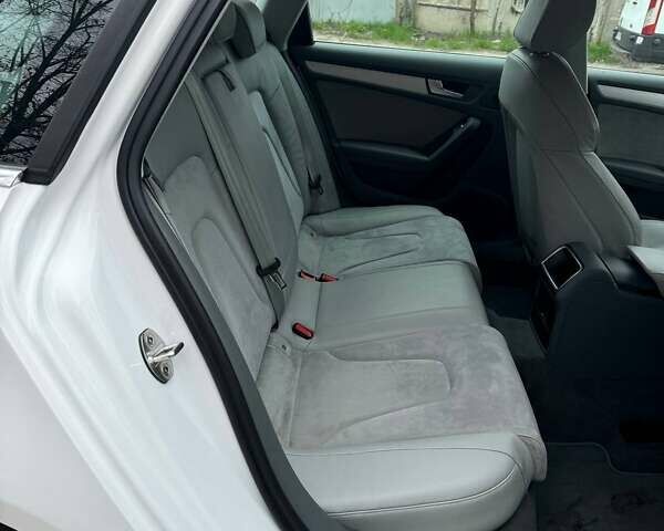 Белый Ауди А4, объемом двигателя 1.97 л и пробегом 144 тыс. км за 25300 $, фото 31 на Automoto.ua